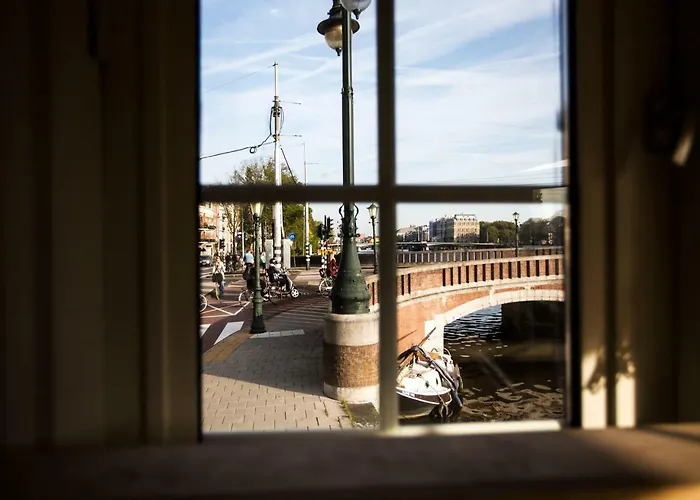 Sweets - Nieuwe Amstelbrug